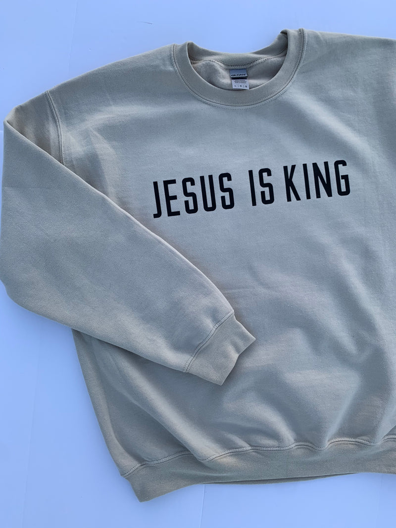Jesus Is King Pullover